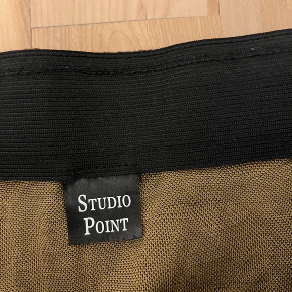 Studio Point skirt - Picture 2 of 4